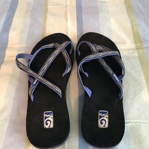 Teva sandals size 10